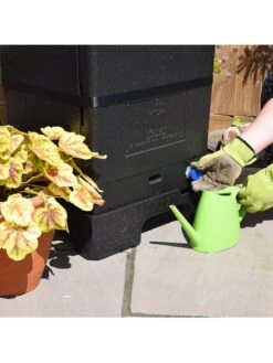 Garden Tool Store -Garden Tool Store 3 4 crop 8613705 01V