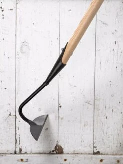 Gardener's Lifetime Half-Moon Hoe -Garden Tool Store 8586976 2554 tif