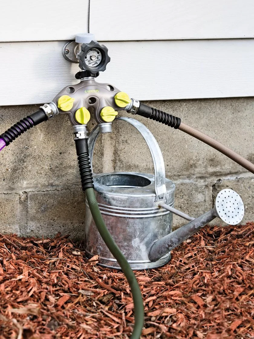 4-Way Faucet Adapter 3 4-Way Faucet Adapter